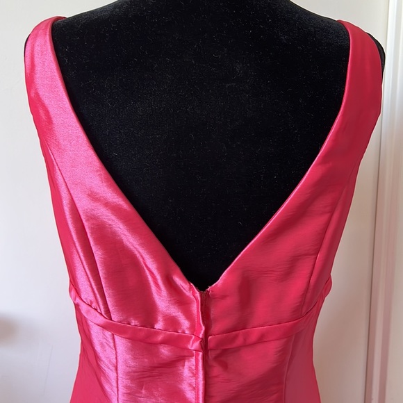 Tutto Bene Iridescent Peach Punch Fit/Flare Rhinestone Gown Sz 6 EUC - Picture 6 of 14